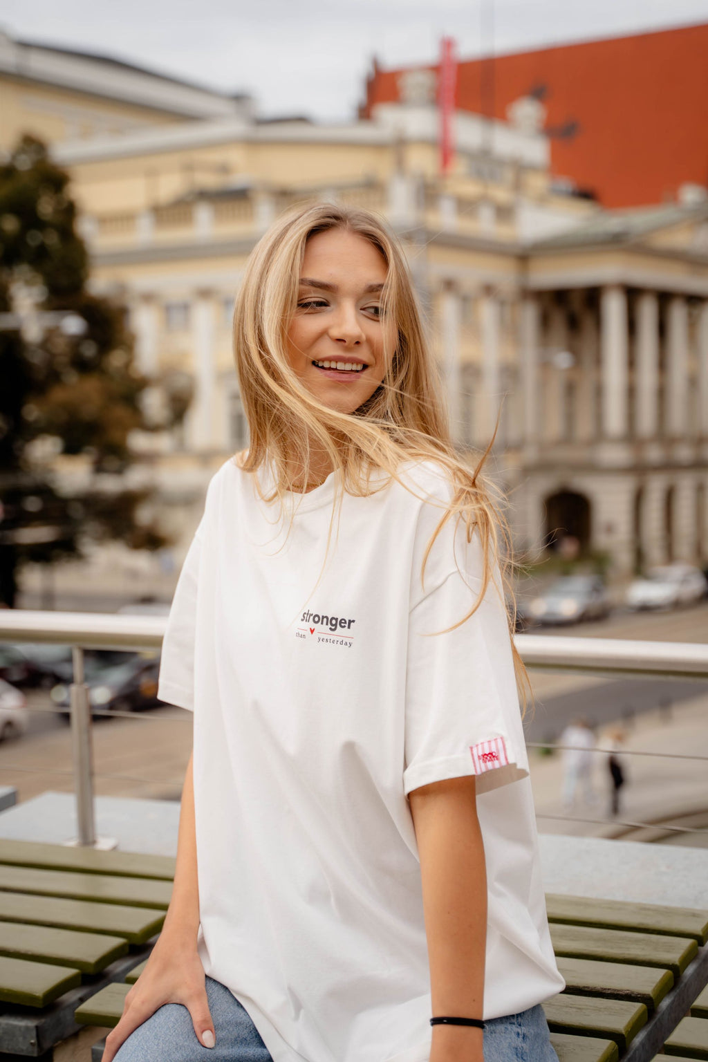 T-SHIRT STRONGER